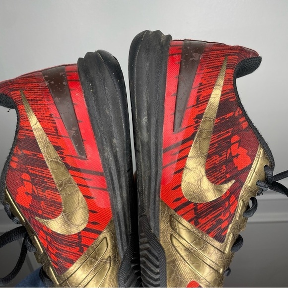 Nike Kobe KB Mentality Iron Man Red and Gold Sneaker Mens 7.5 - Picture 8 of 11